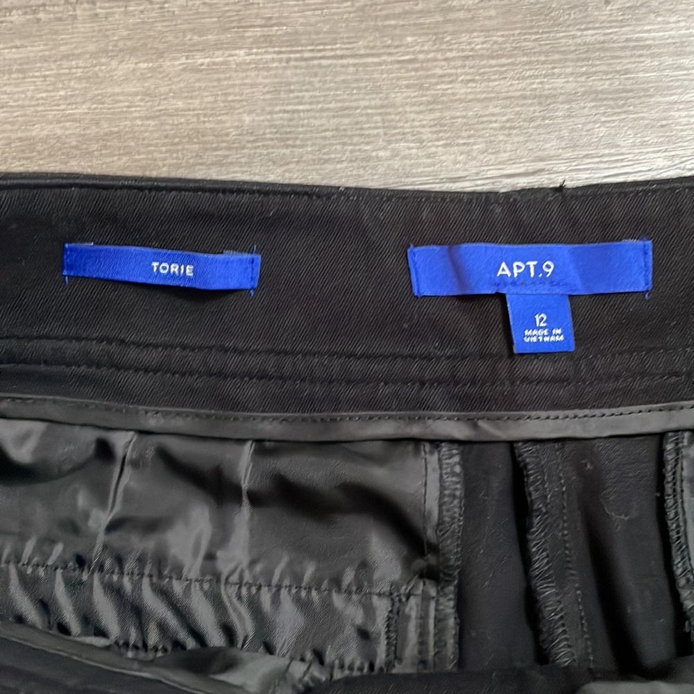 Apt.‎ 9, Torie Style, Size 12, Black with side stripe - Picture 2 of 4